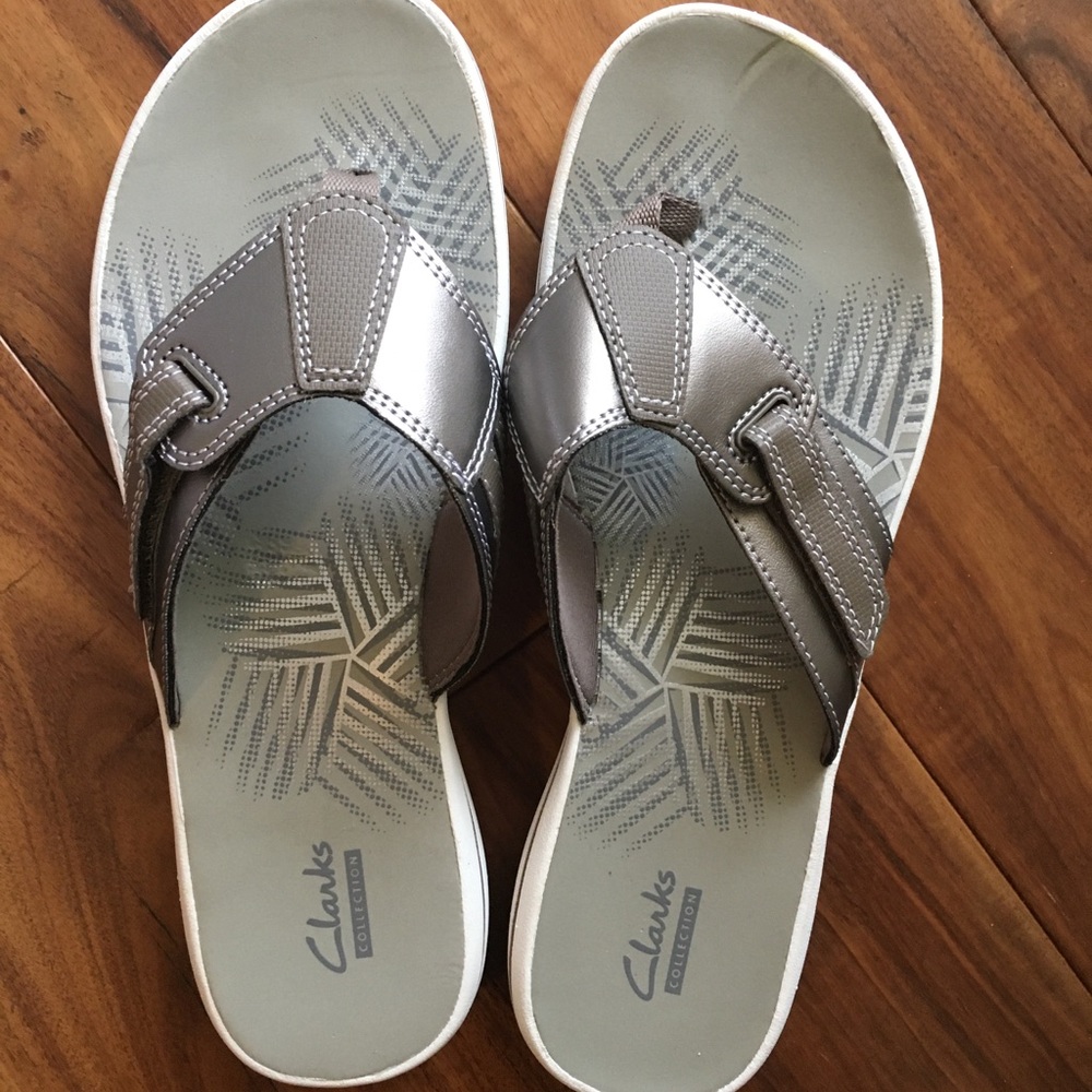Clark’s women’s flip flops